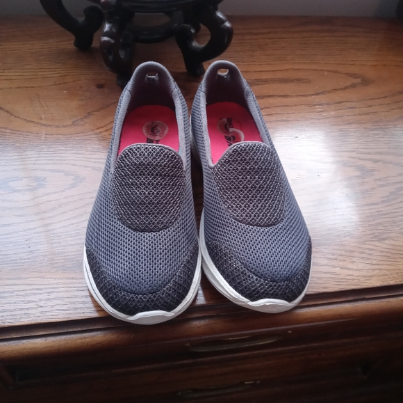 Skechers Shoes - Skechers shoes with memory foam.